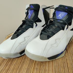 Nike Jordan True Flights